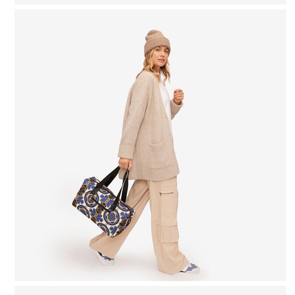 Alice + Olivia duffel bag - Picture 3 of 10